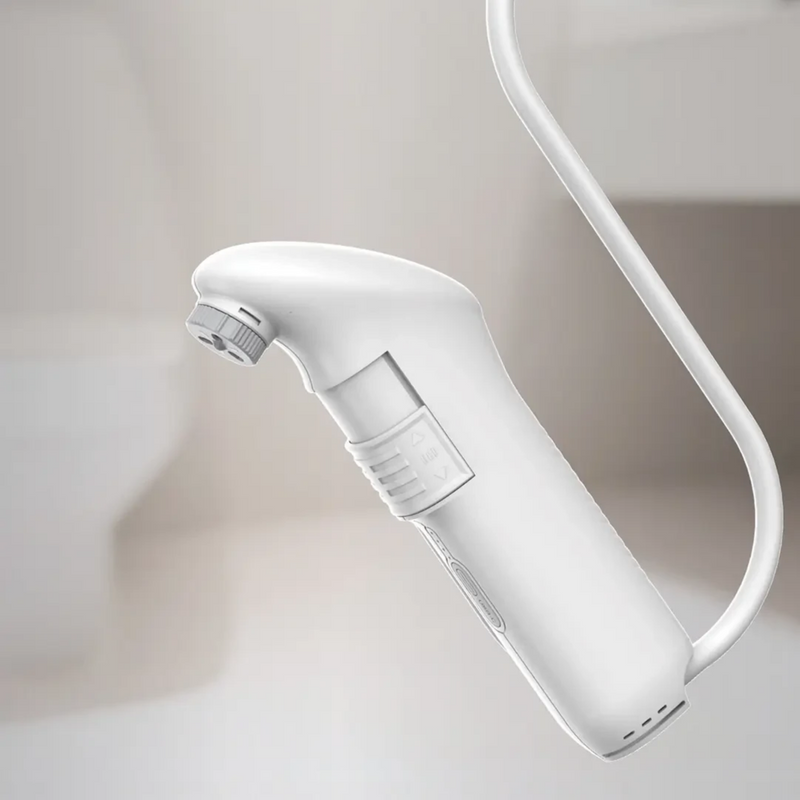Green Lion Portable Travel Bidet Pro with 2.3L Tank (GPB-08) White