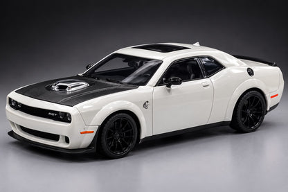 Die-Cast Car 1:18 scale Dodge Challenger SRT Hellcat