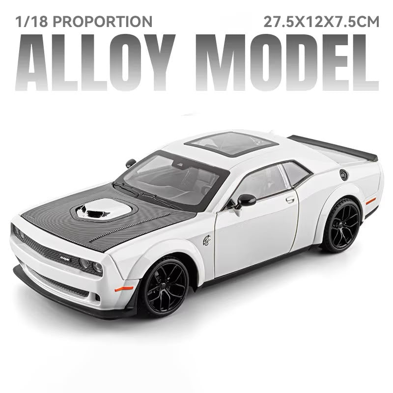 Die-Cast Car 1:18 scale Dodge Challenger SRT Hellcat