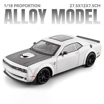 Die-Cast Car 1:18 scale Dodge Challenger SRT Hellcat